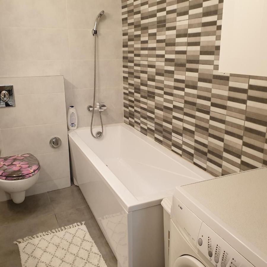 Carolina Sweet Apartament Oradea Zewnętrze zdjęcie
